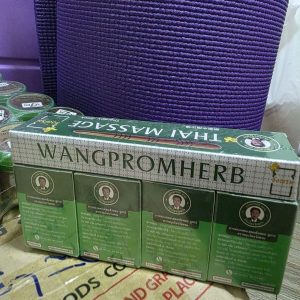 Cao Xoa Bóp Dạng Thỏi Wangpromherb Thai Massage (4 thỏi)